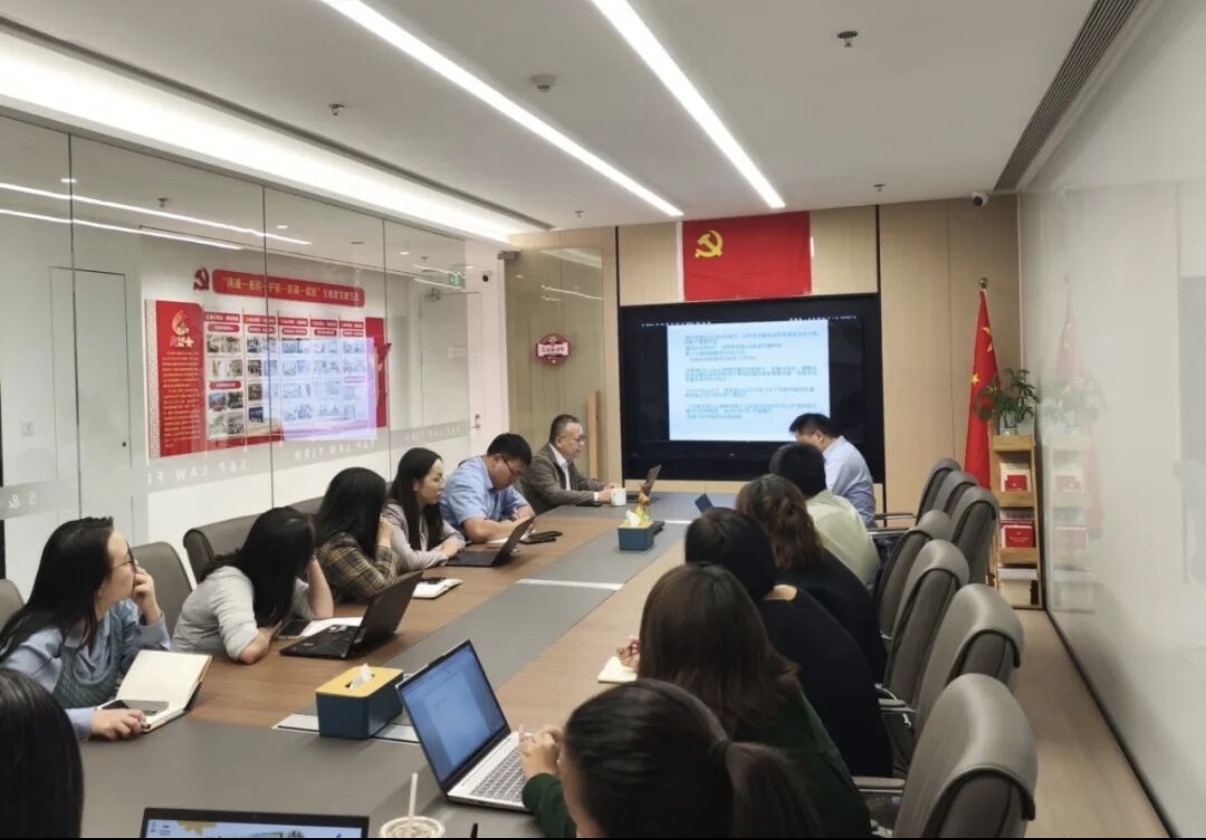 IMG_8198.jpg IMG_8198.jpg